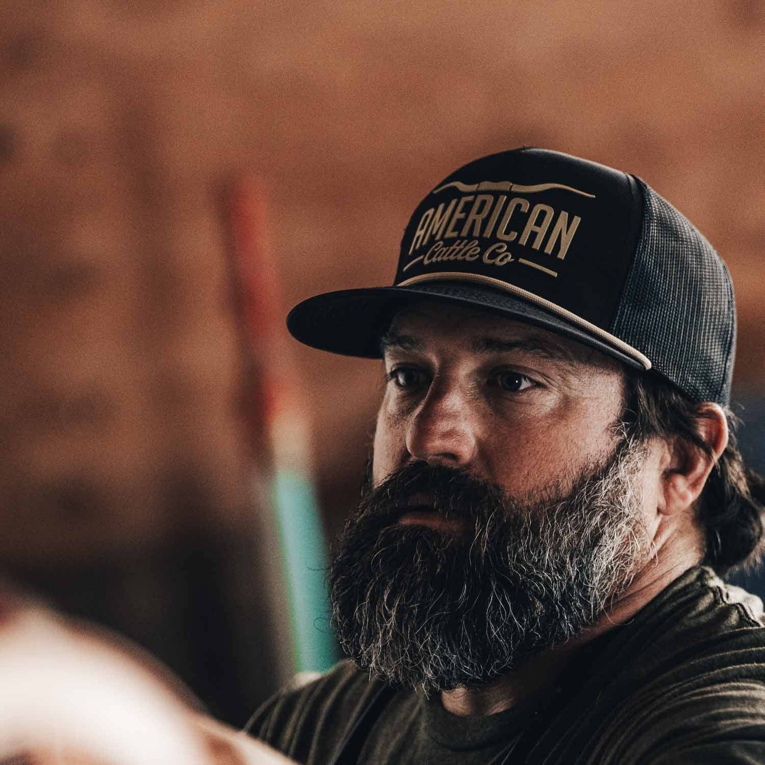 Longhorn Hat: White/Gold